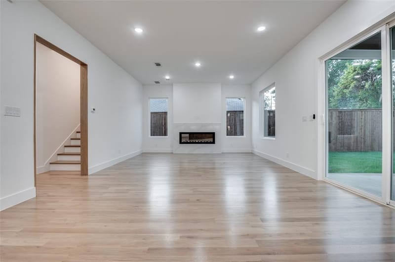 514 S Glasgow Drive, Dallas TX 75223 - Photo 8