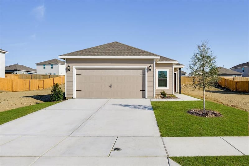8420 White Wolf Trail, Ponder TX 76259