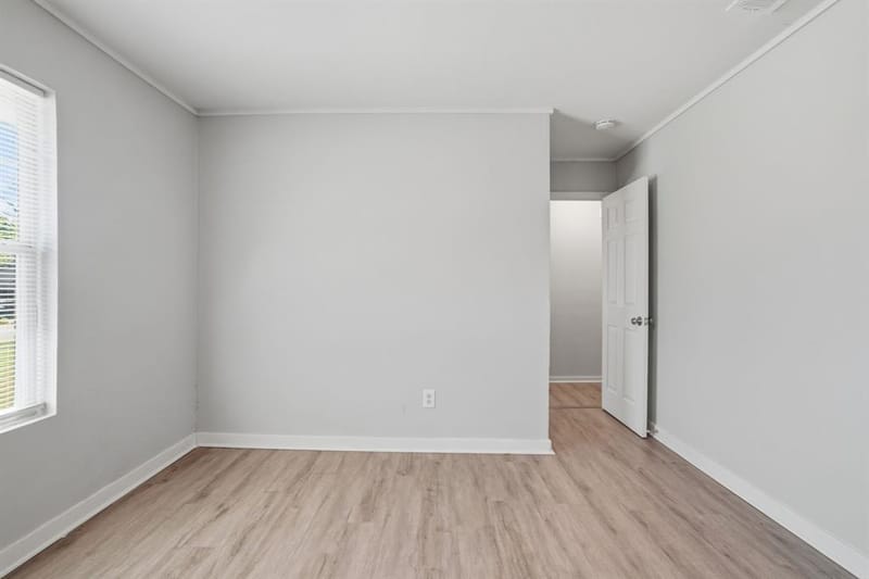 233 Creek Cove Drive, Dallas TX 75217 - Photo 23