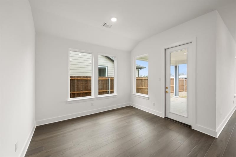 1725 Nesting Robin Lane, Denton TX 76249 - Photo 10