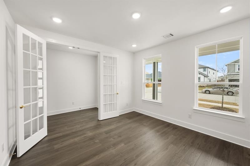 1725 Nesting Robin Lane, Denton TX 76249 - Photo 4