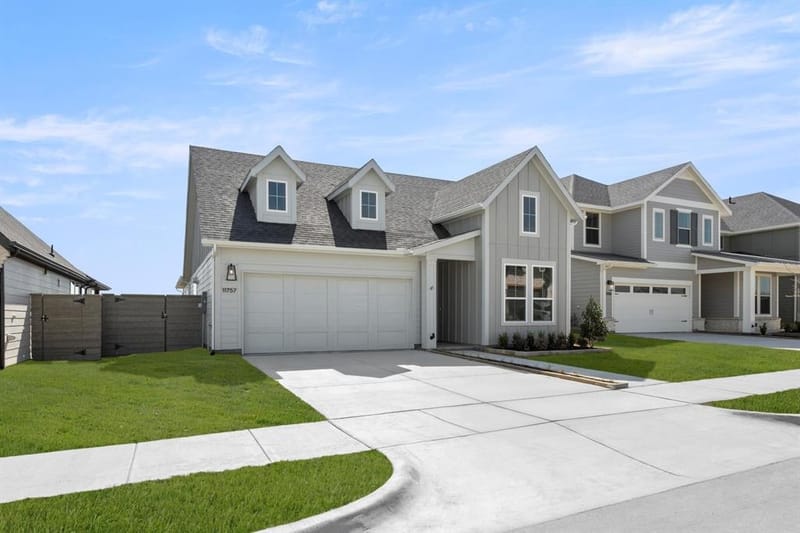 11757 Edgewood Drive, Justin TX 76247 - Photo 4