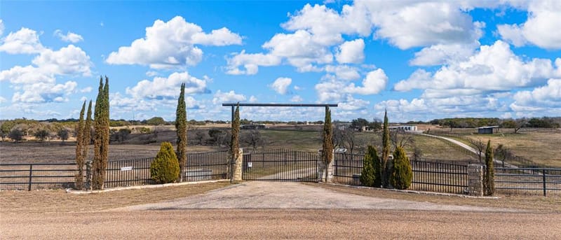 2820 Talbert Ranch Road, China Spring TX 76633 - Photo 3