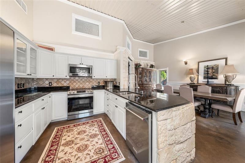 2820 Talbert Ranch Road, China Spring TX 76633 - Photo 11