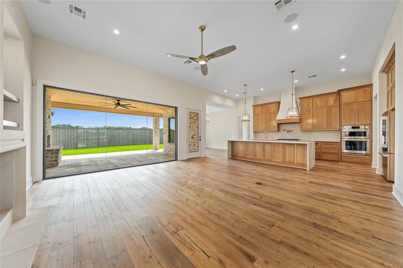 38 Pinehurst Drive, Woodway TX 76712 - Photo 5