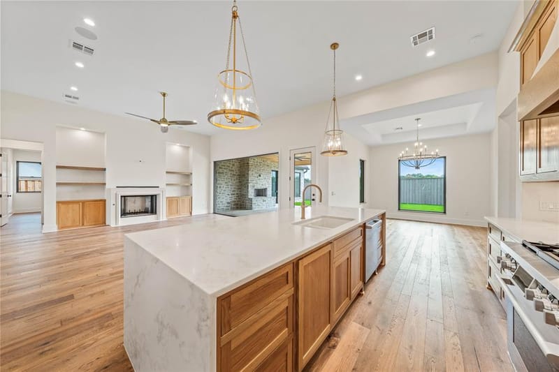 38 Pinehurst Drive, Woodway TX 76712 - Photo 11