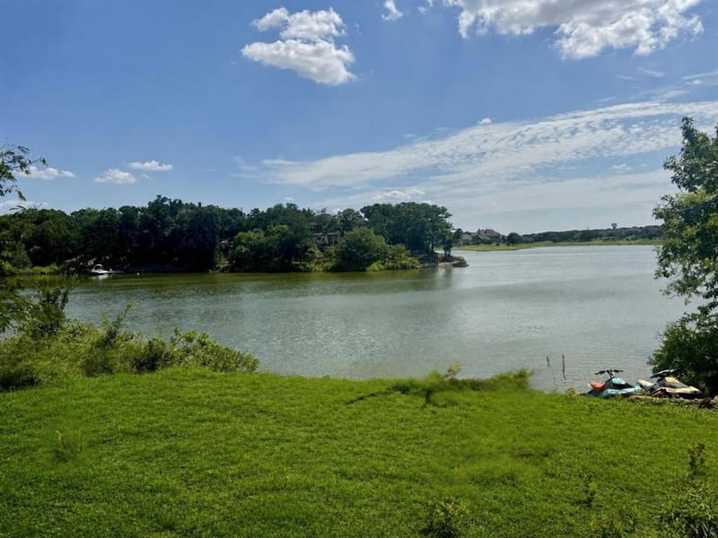 117 Scenic Drive, Highland Village TX 75077 - Photo 2