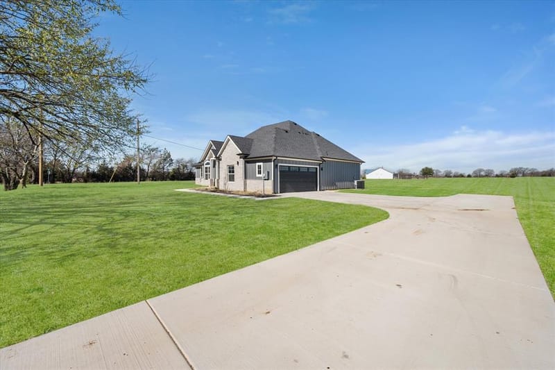 4609 County Road 206, Grandview TX 76050 - Photo 34