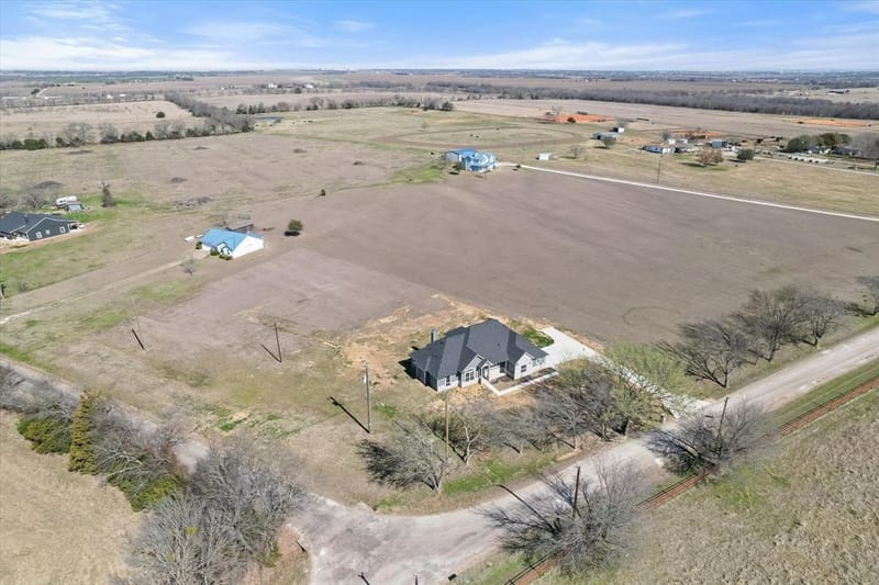 4609 County Road 206, Grandview TX 76050 - Photo 39