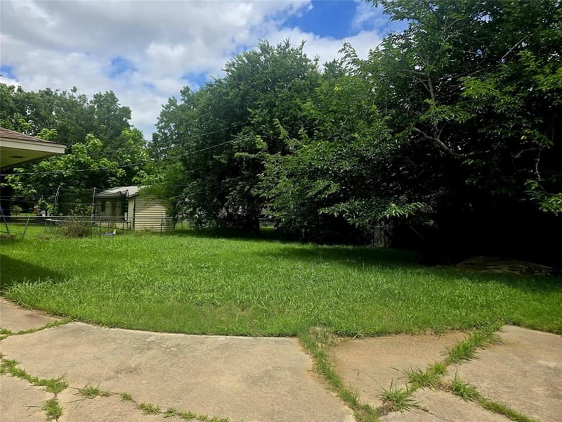 506 Meadow Drive, Gainesville TX 76240 - Photo 10