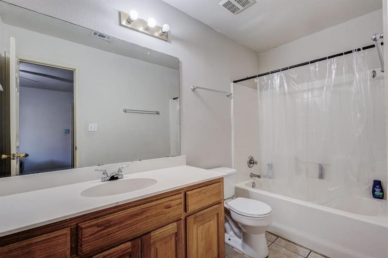 5118 Wesley Chapel Lane, Dallas TX 75236 - Photo 10