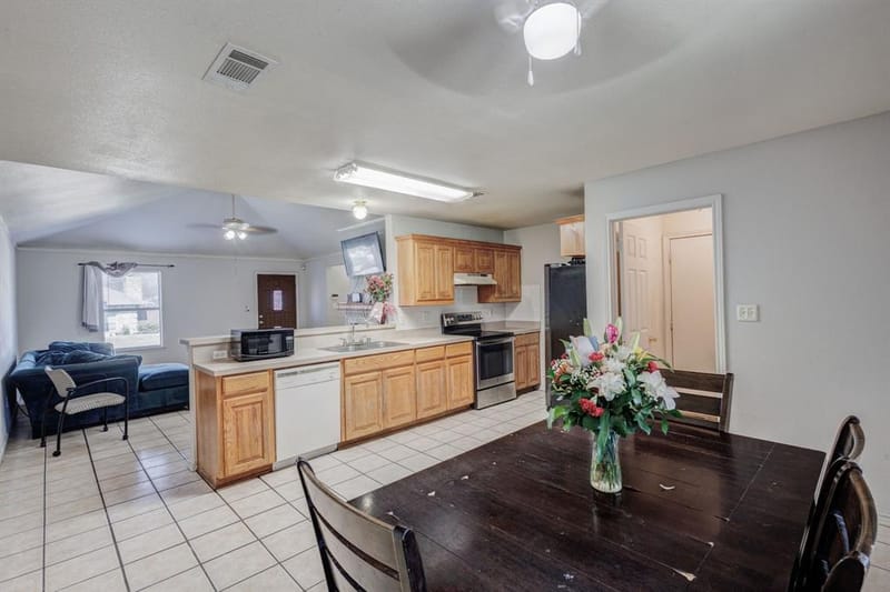 5118 Wesley Chapel Lane, Dallas TX 75236 - Photo 4