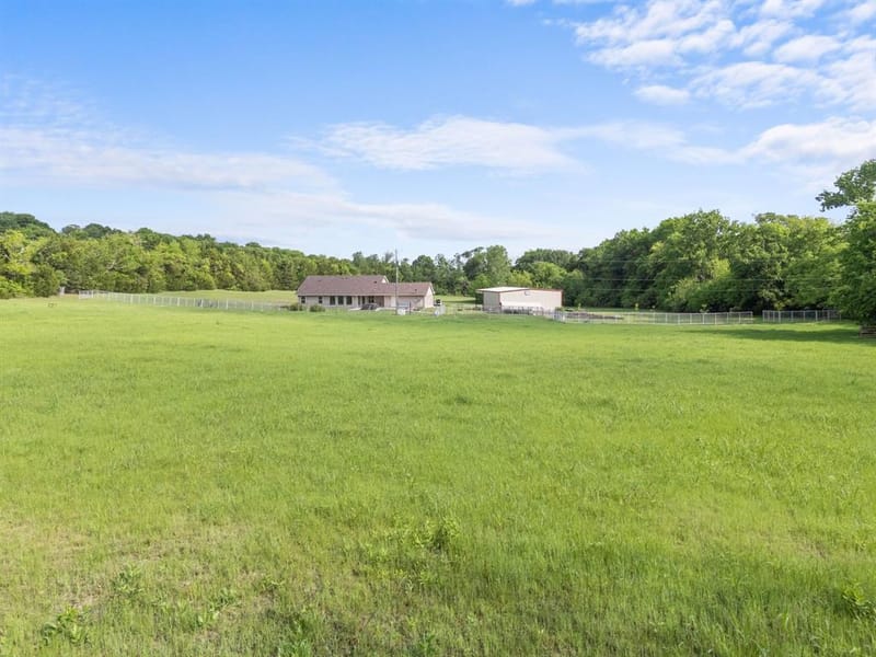 254 Jackson Road, Whitewright TX 75491 - Photo 7