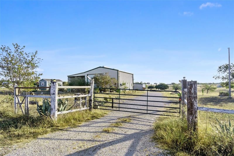 260 Fm 3118, Clifton TX 76634 - Photo 16