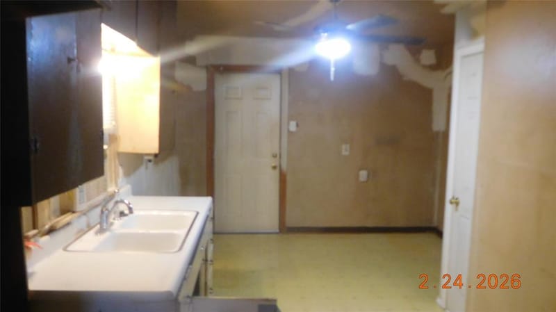 655 Crawford Street, Fort Worth TX 76104 - Photo 11
