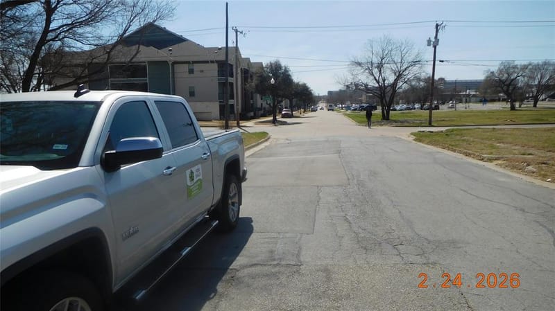 655 Crawford Street, Fort Worth TX 76104 - Photo 4