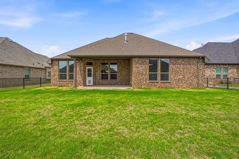 1038 Mickelson Drive, Granbury TX 76048 - Photo 31