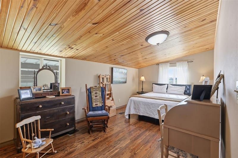 8617 Farm to Market 175, Jacksboro TX 76458 - Photo 23