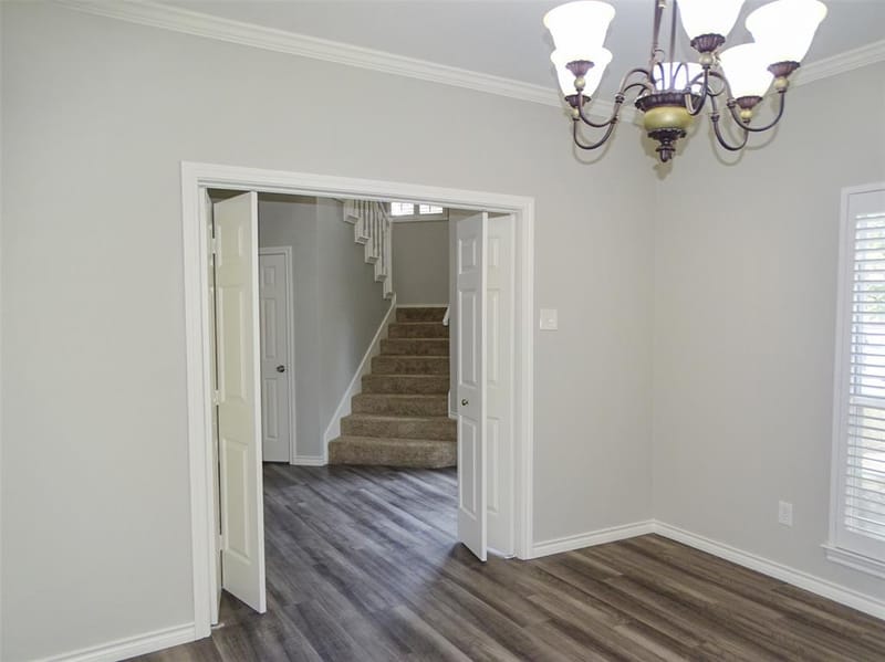 909 Hickory Knob Circle, Cedar Hill TX 75104 - Photo 9