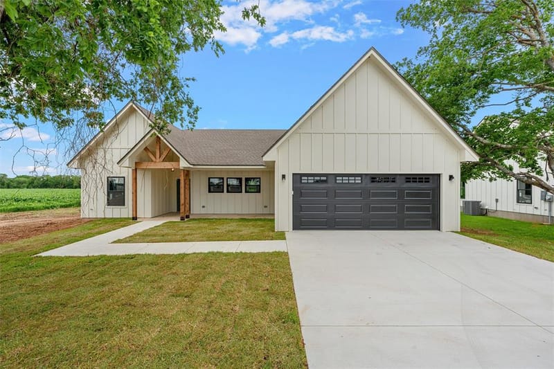 5200 Bogey Lane, Waco TX 76708 - Photo 2