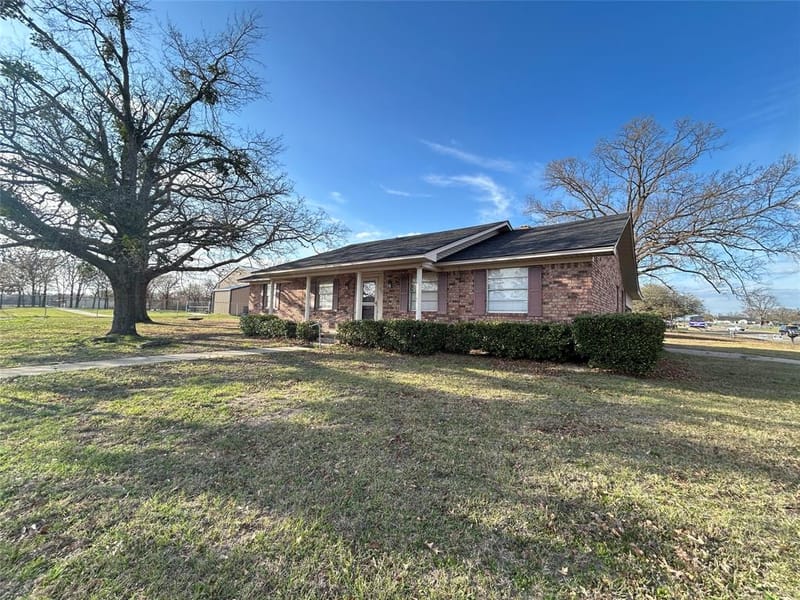 801 Pampa Street, Sulphur Springs TX 75482 - Photo 3