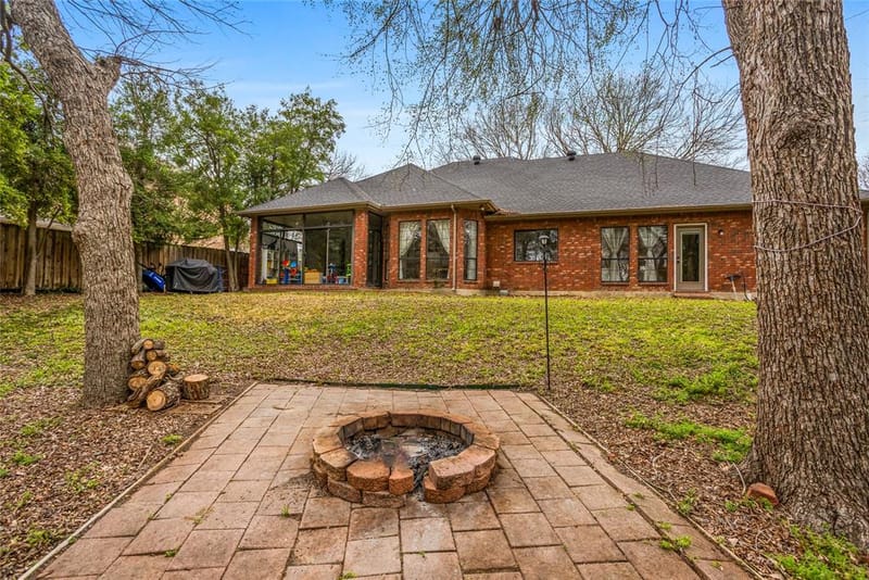 822 Longmeadow Court, DeSoto TX 75115 - Photo 31