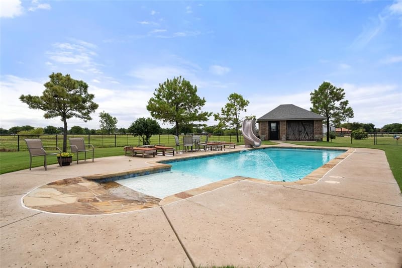606 Sunset Point, Kerens TX 75144