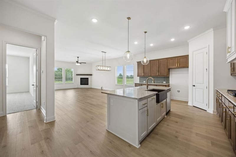 5009 Valley View Drive, Joshua TX 76058 - Photo 8