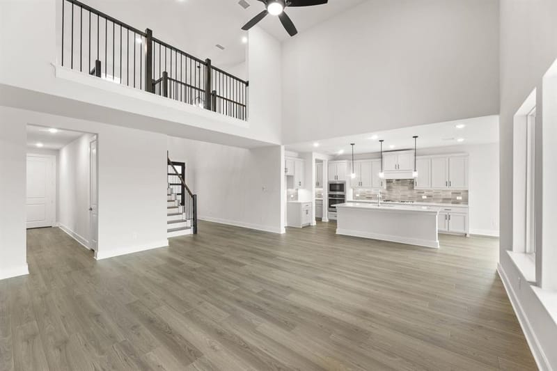 605 Aberdeen Lane, Mansfield TX 76063 - Photo 5