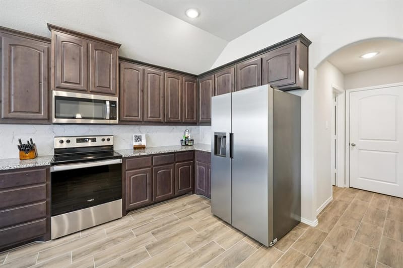 212 Magnolia Drive, Azle TX 76020 - Photo 7