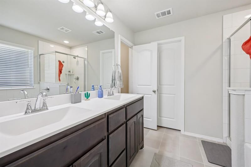 212 Magnolia Drive, Azle TX 76020 - Photo 18