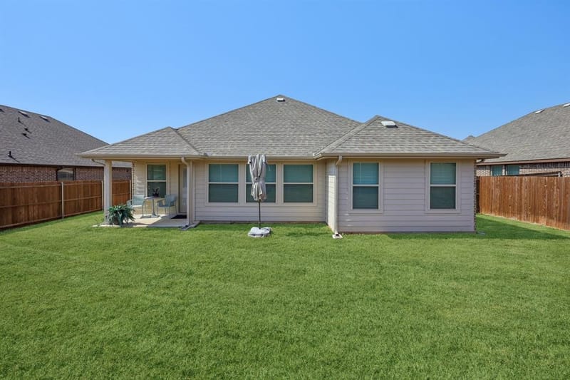 212 Magnolia Drive, Azle TX 76020 - Photo 29