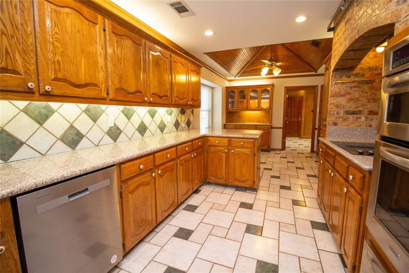 2410 Radcliffe Drive, Rowlett TX 75088 - Photo 20