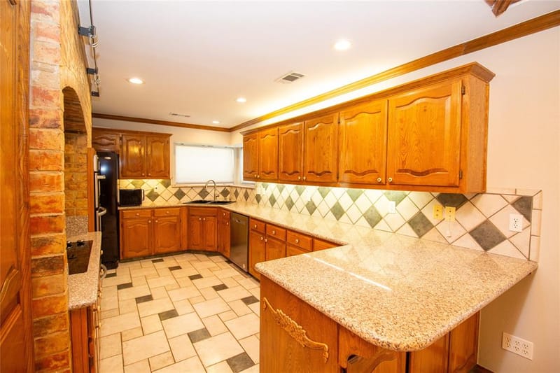 2410 Radcliffe Drive, Rowlett TX 75088 - Photo 21