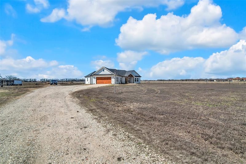 2415 Bucksnort Road, Van Alstyne TX 75495 - Photo 35