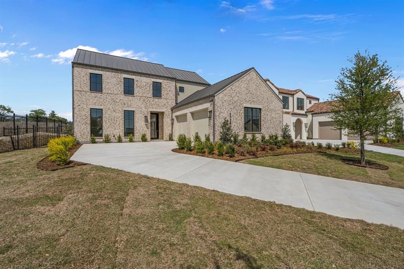 9728 Latour Court, Fort Worth TX 76126