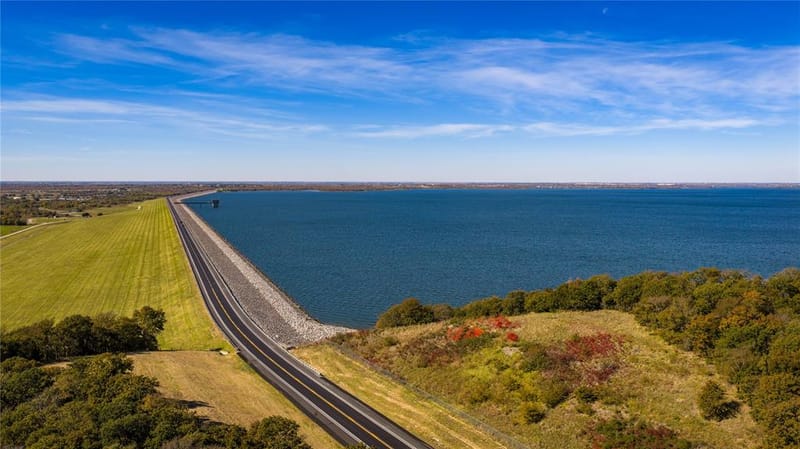 1210 County Road 232, Collinsville TX 76233 - Photo 37