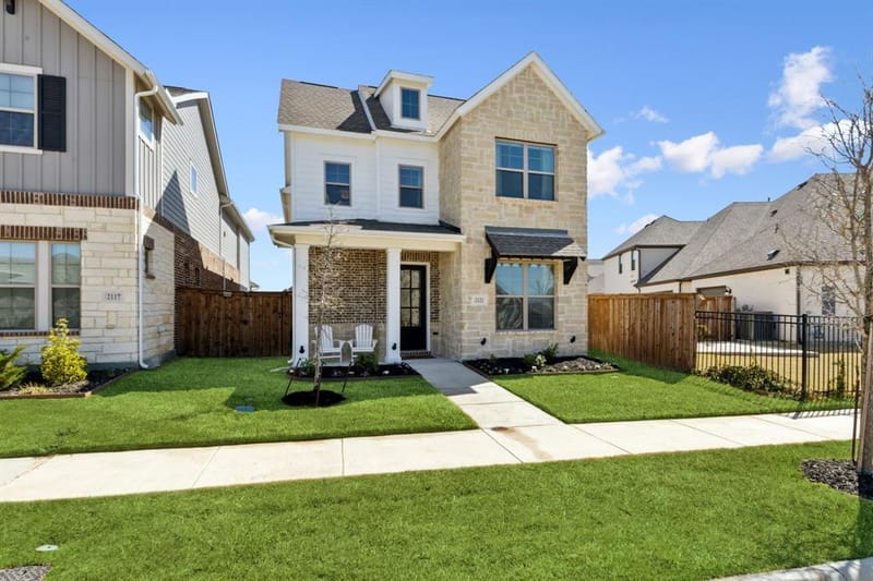 2121 Tolleson Drive, Fort Worth TX 76008 - Photo 2