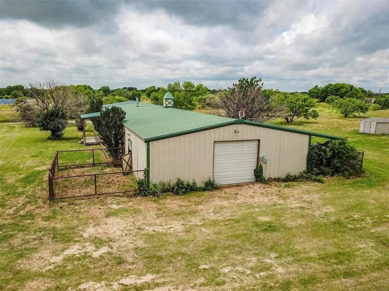 13630 N County Line Road, Ponder TX 76259 - Photo 17