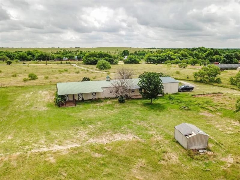13630 N County Line Road, Ponder TX 76259 - Photo 16
