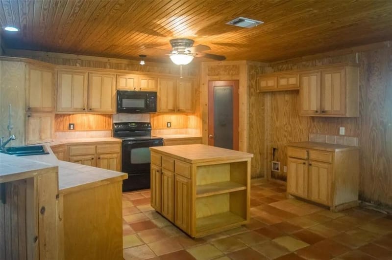 13630 N County Line Road, Ponder TX 76259 - Photo 3