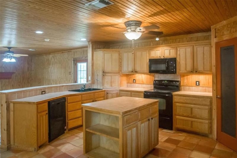 13630 N County Line Road, Ponder TX 76259 - Photo 4