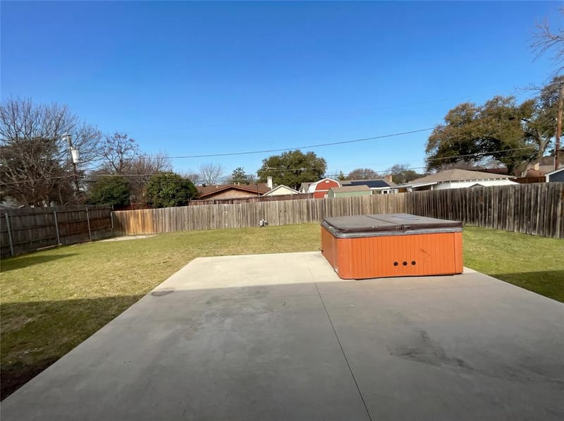 8541 Strathmore Drive, Dallas TX 75238 - Photo 16