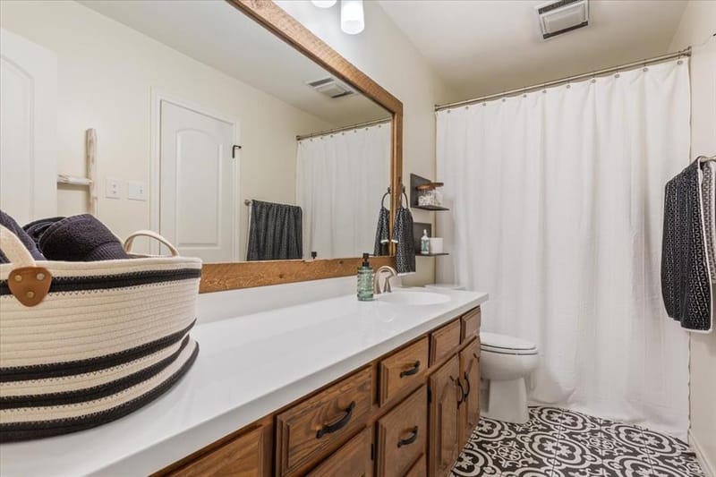 1033 Wedgewood Drive, Woodway TX 76712 - Photo 22