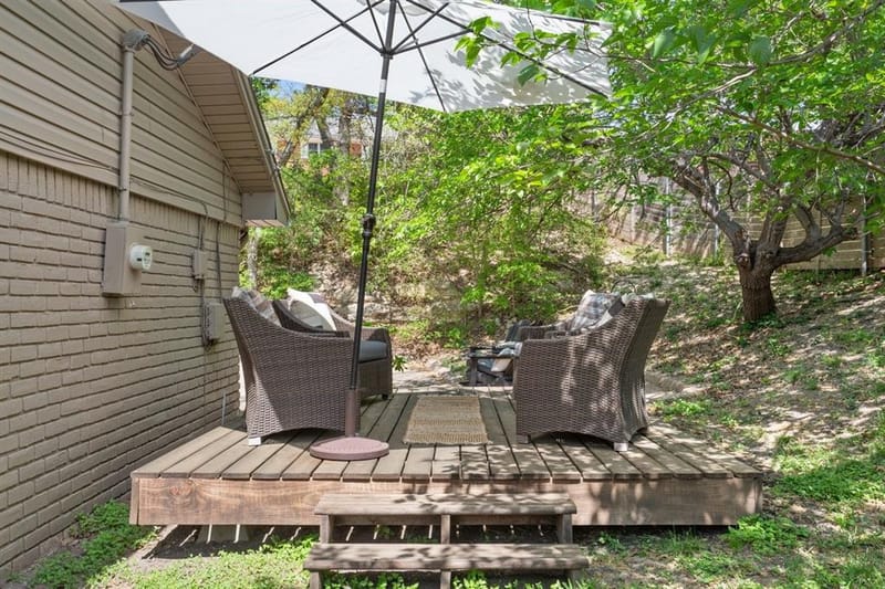 1033 Wedgewood Drive, Woodway TX 76712 - Photo 28