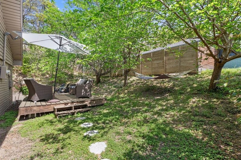 1033 Wedgewood Drive, Woodway TX 76712 - Photo 29