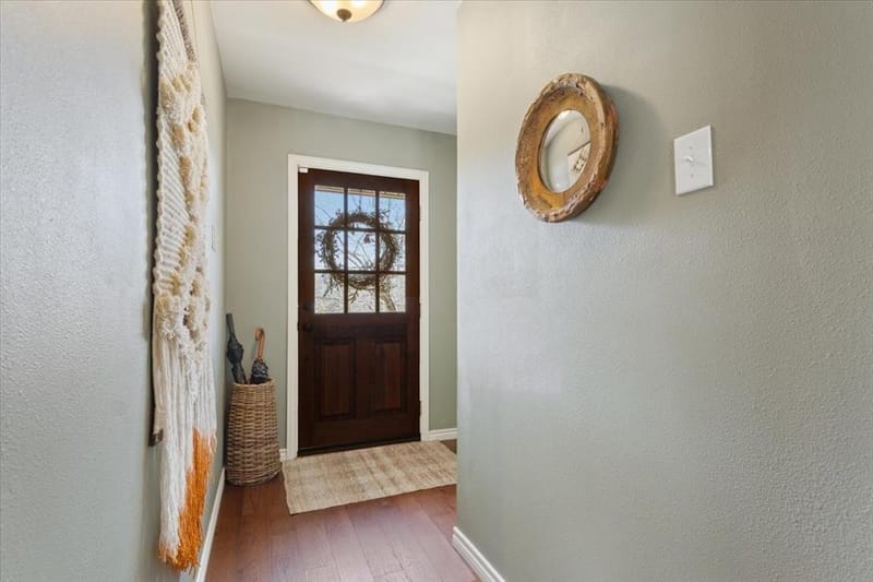 1033 Wedgewood Drive, Woodway TX 76712 - Photo 4