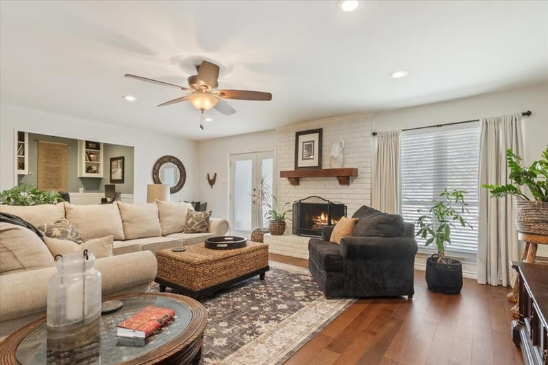 1033 Wedgewood Drive, Woodway TX 76712 - Photo 8