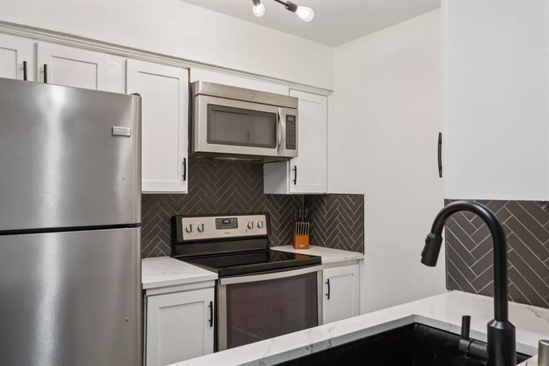 4859 Cedar Springs Road # 128, Dallas TX 75219 - Photo 16