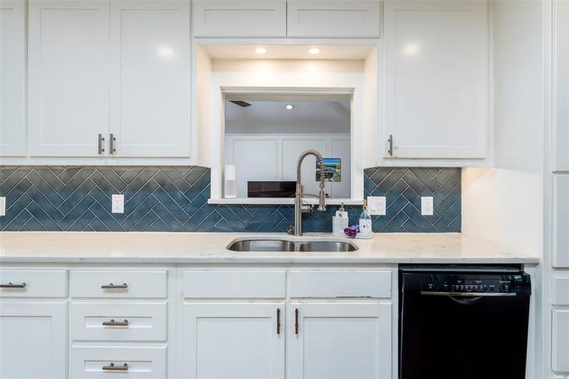 1509 Riverview Drive, Arlington TX 76012 - Photo 14